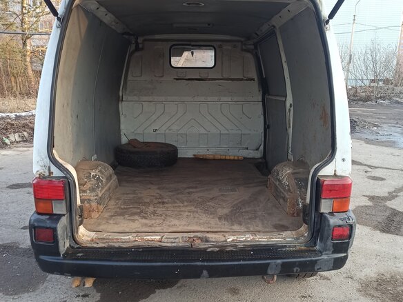 2000 Volkswagen Transporter, белый, 450000 рублей - вид 3