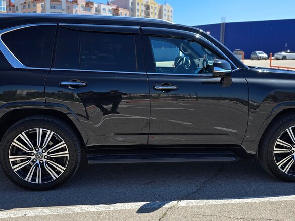 2022 Lexus LX 500d IV, чёрный, 15400000 рублей - вид 1