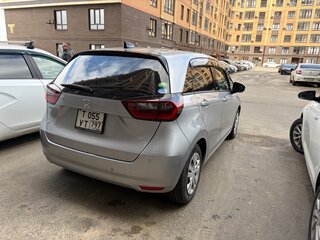 2020 Honda Fit IV, серебристый, 1500000 рублей, вид 5