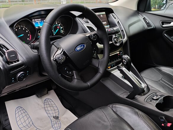 2013 Ford Focus III, чёрный, 1100000 рублей - вид 5