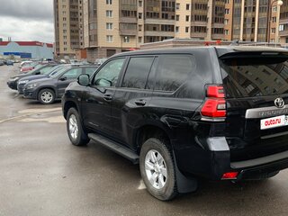 2018 Toyota Land Cruiser Prado 150 Series Рестайлинг 2, чёрный, 4700000 рублей, вид 2