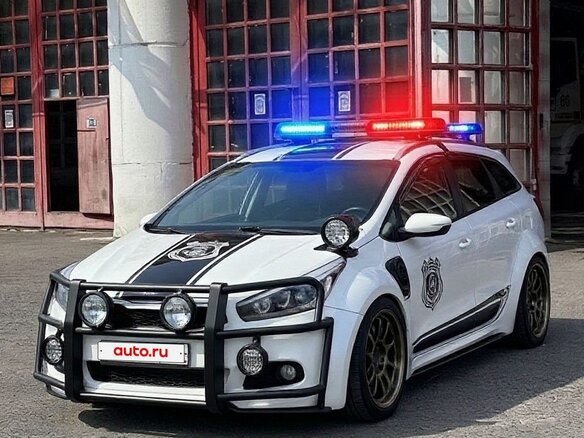 2018 Kia Ceed II Рестайлинг, белый, 690000 рублей - вид 1