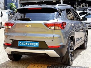 2022 Chevrolet TrailBlazer III, белый, 1411099 рублей, вид 4