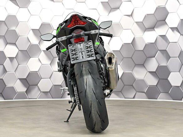 2024 Kawasaki ZX-10R Ninja, чёрный - вид 5