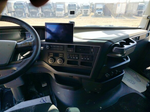 2023 Volvo FH, белый, 12502000 рублей - вид 4