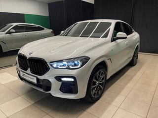 2021 BMW X6 40i III (G06), белый, 6300000 рублей, вид 3
