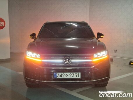 2026 Volkswagen Touareg III Рестайлинг, коричневый, 12673000 рублей, вид 2