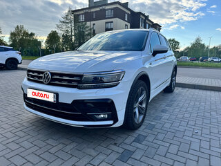 2018 Volkswagen Tiguan II, белый, 3250000 рублей, вид 2