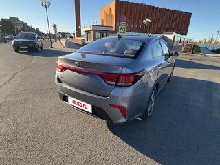 2018 Kia Rio IV, серый, 1390000 рублей, вид 3