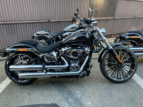 2025 Harley-Davidson Breakout, чёрный, 2300000 рублей