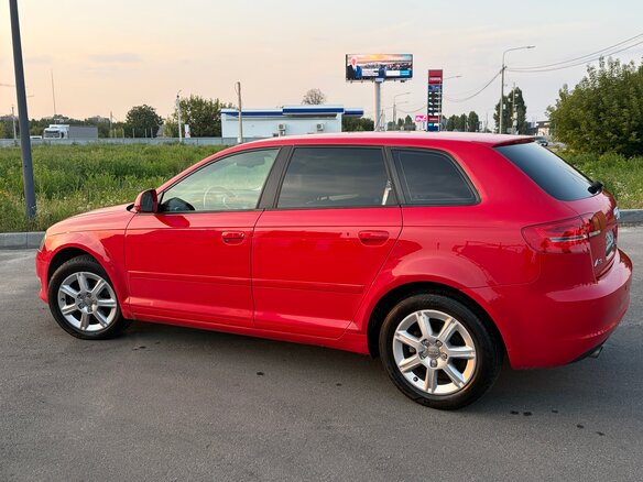 2009 Audi A3 II (8P) Рестайлинг 2, красный, 859000 рублей - вид 9