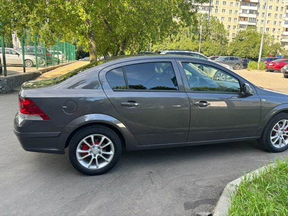 2010 Opel Astra H Рестайлинг, серый, 580000 рублей - вид 5