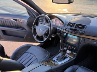 2005 Mercedes-Benz E-Класс AMG 55 AMG III (W211, S211), чёрный, 1800000 рублей, вид 5