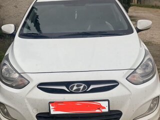 2013 Hyundai Solaris I, белый, 1100000 рублей, вид 3