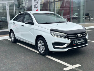 2024 Lada (ВАЗ) Vesta I Рестайлинг (NG), белый, 1170000 рублей, вид 3