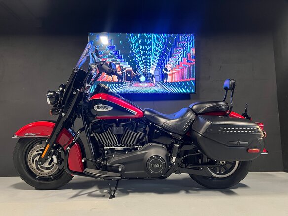 2021 Harley-Davidson Heritage, красный - вид 3