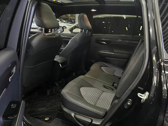 2022 Toyota Crown Kluger, чёрный, 5006700 рублей - вид 6