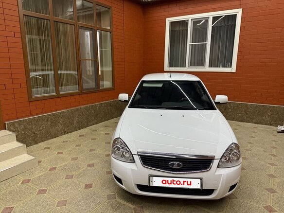 2018 Lada (ВАЗ) Priora I Рестайлинг, белый, 680000 рублей - вид 3