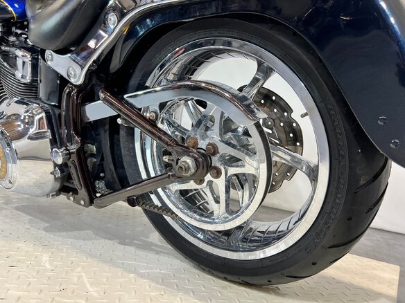 2011 Harley-Davidson Softail Custom, синий, 980000 рублей - вид 25
