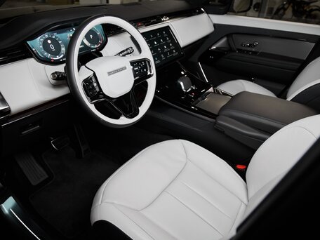 2026 Land Rover Range Rover Sport D250 III, чёрный, 15675000 рублей, вид 2