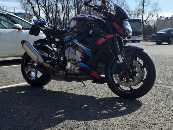 2023 BMW M 1000 R, чёрный, 2390000 рублей - вид 5