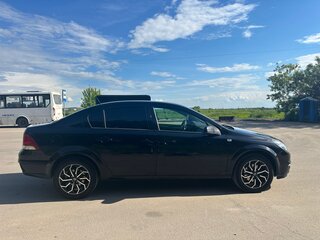 2010 Opel Astra H Рестайлинг, чёрный, 370000 рублей, вид 5