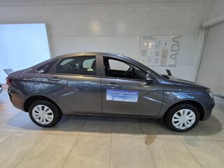2026 Lada (ВАЗ) Vesta I Рестайлинг (NG), серый, 2000000 рублей, вид 2