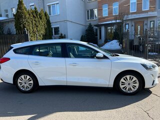 2020 Ford Focus IV, белый, 1300000 рублей, вид 4