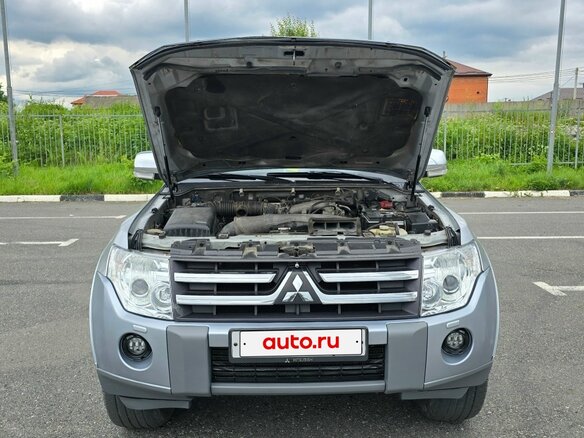 2007 Mitsubishi Pajero IV, серебристый, 1900000 рублей - вид 10
