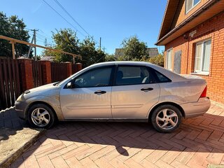 1999 Ford Focus I (North America), серебристый, 250000 рублей, вид 2