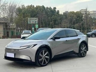 2026 Toyota bZ5 550, серый, 4373400 рублей, вид 1