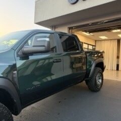 2026 Ram 1500 TRX SRT V Рестайлинг, зелёный, 19500000 рублей, вид 2