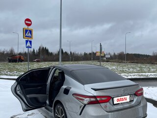 2017 Toyota Camry US Market VIII (XV70), серый, 2199000 рублей, вид 3