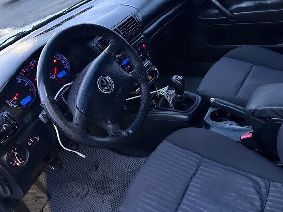 2001 Volkswagen Passat B5 Рестайлинг, серебристый, 350000 рублей - вид 5