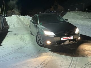 2013 Volkswagen Jetta VI, серый, 1100000 рублей, вид 2