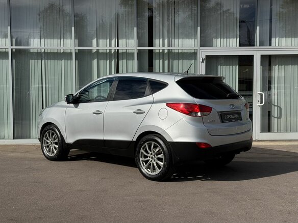 2015 Hyundai ix35 I Рестайлинг, серебристый, 1520000 рублей - вид 6