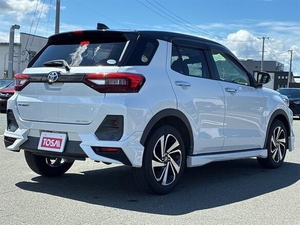 2022 Toyota Raize I, белый, 1330000 рублей - вид 6