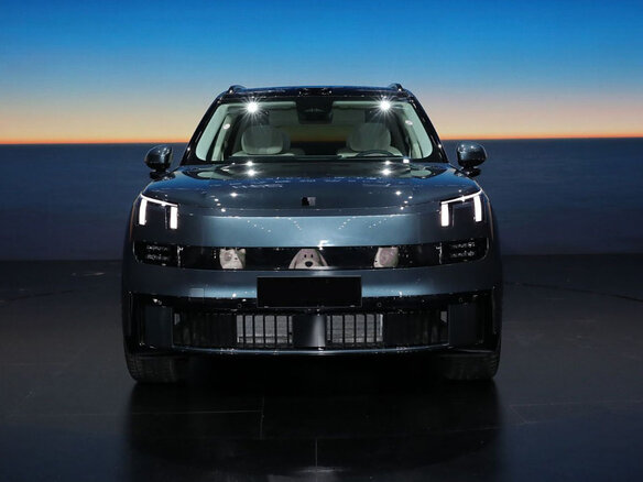 2026 Lynk & Co 900, синий, 8000000 рублей