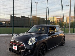 2020 Mini Hatch Cooper D III (F55/F56) Рестайлинг, чёрный, 2040000 рублей, вид 2