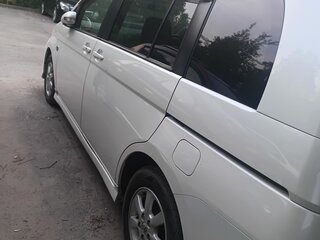 2012 Toyota ISis I Рестайлинг, белый, 1555000 рублей, вид 3