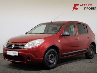 2010 Renault Sandero I, красный, 550000 рублей, вид 1