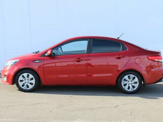 2016 Kia Rio III Рестайлинг, красный, 1035000 рублей, вид 3