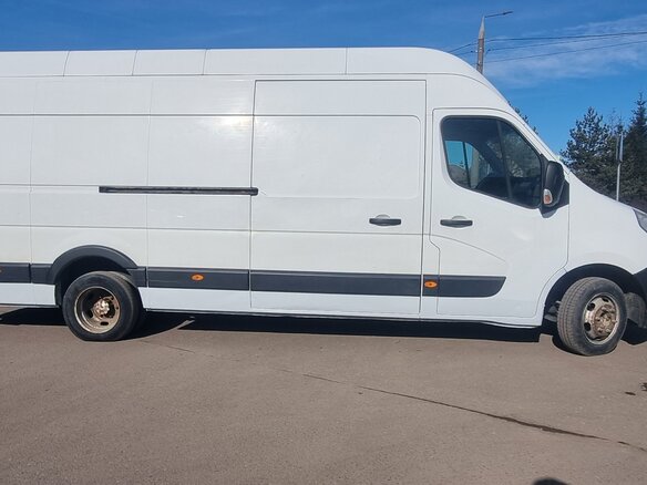 2013 Renault Master, белый, 1350000 рублей - вид 2