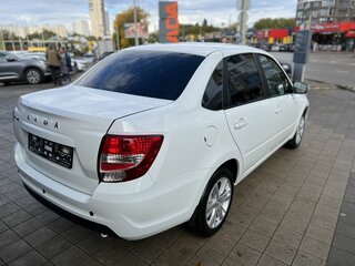 2026 Lada (ВАЗ) Granta I Рестайлинг, белый, 1188000 рублей, вид 5