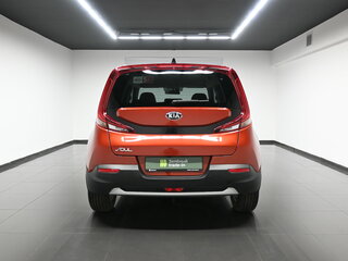 2019 Kia Soul III, красный, 1880000 рублей, вид 4
