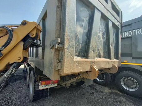 2024 Shacman (Shaanxi) SX3318, красный, 3601000 рублей, вид 4