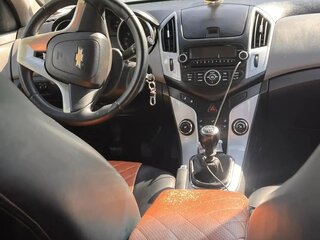2013 Chevrolet Cruze I Рестайлинг, белый, 600000 рублей, вид 5