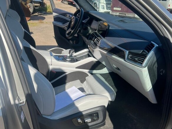 2021 BMW X5 M Competition III (F95), серый - вид 5