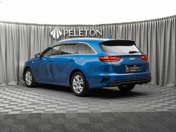 2021 Kia Ceed III Рестайлинг, синий - вид 3