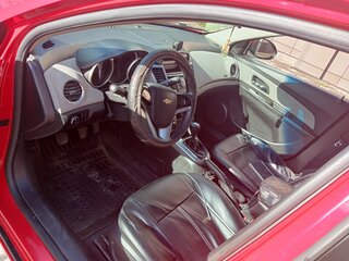 2011 Chevrolet Cruze I, серебристый, 480000 рублей, вид 5